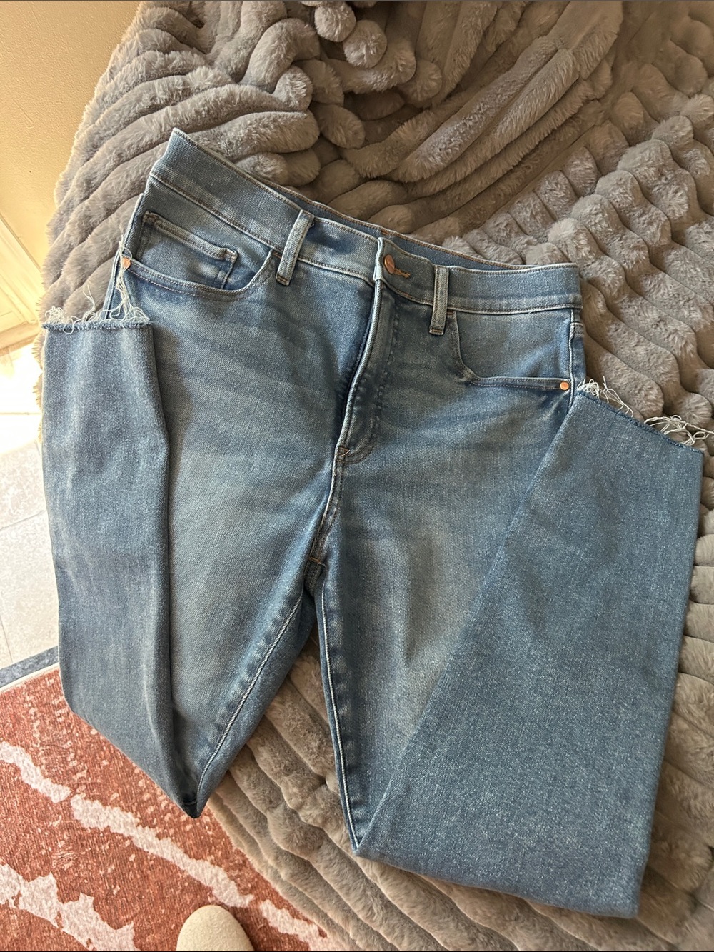 Express Women's Light Blue Straight Jeans